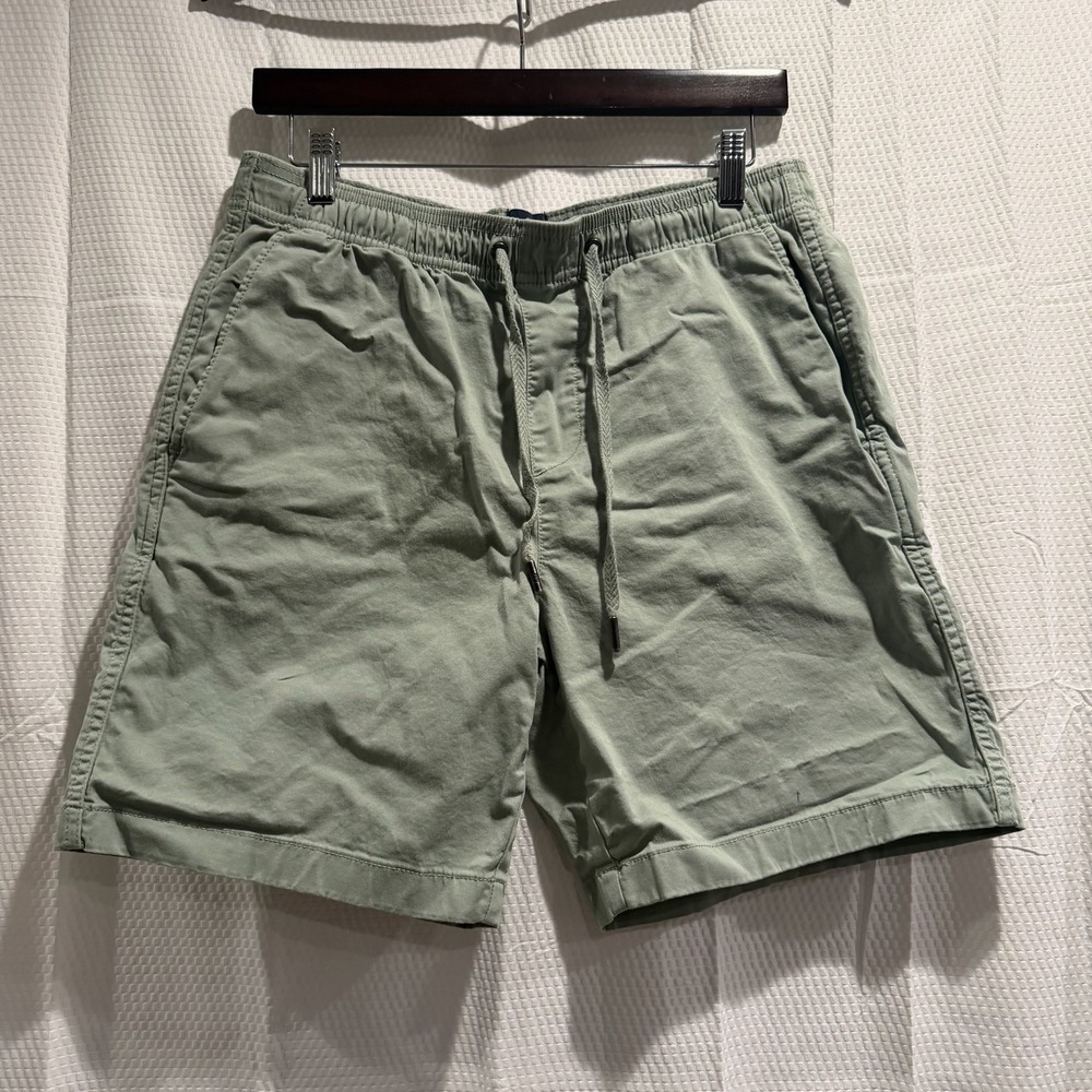 NWOT GAP Men's Pull On Shorts Green Elastic Waist Size Medium Preppy School
